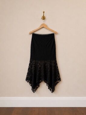 One Clothing Black Lace Handkerchief Hem Skirt Medium